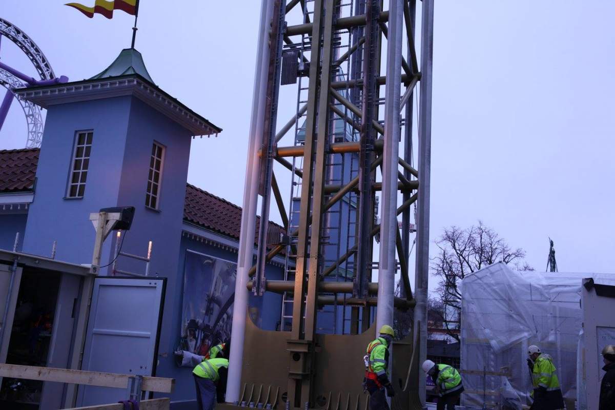Ikaros construction 6