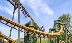 Featured image of post INTERVIEW - Tripsdrill et Vekoma inaugurent Hals-über-Kopf, le tout premier Suspended Thrill Coaster